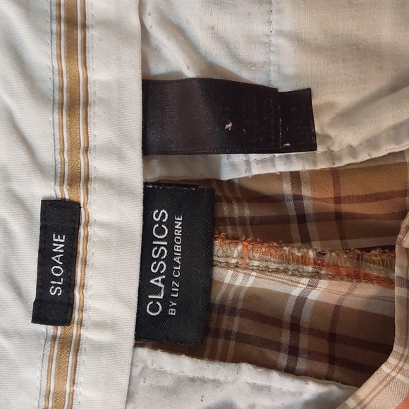 Women's Liz Claiborne walking shorts sz. 12 - Picture 3 of 3